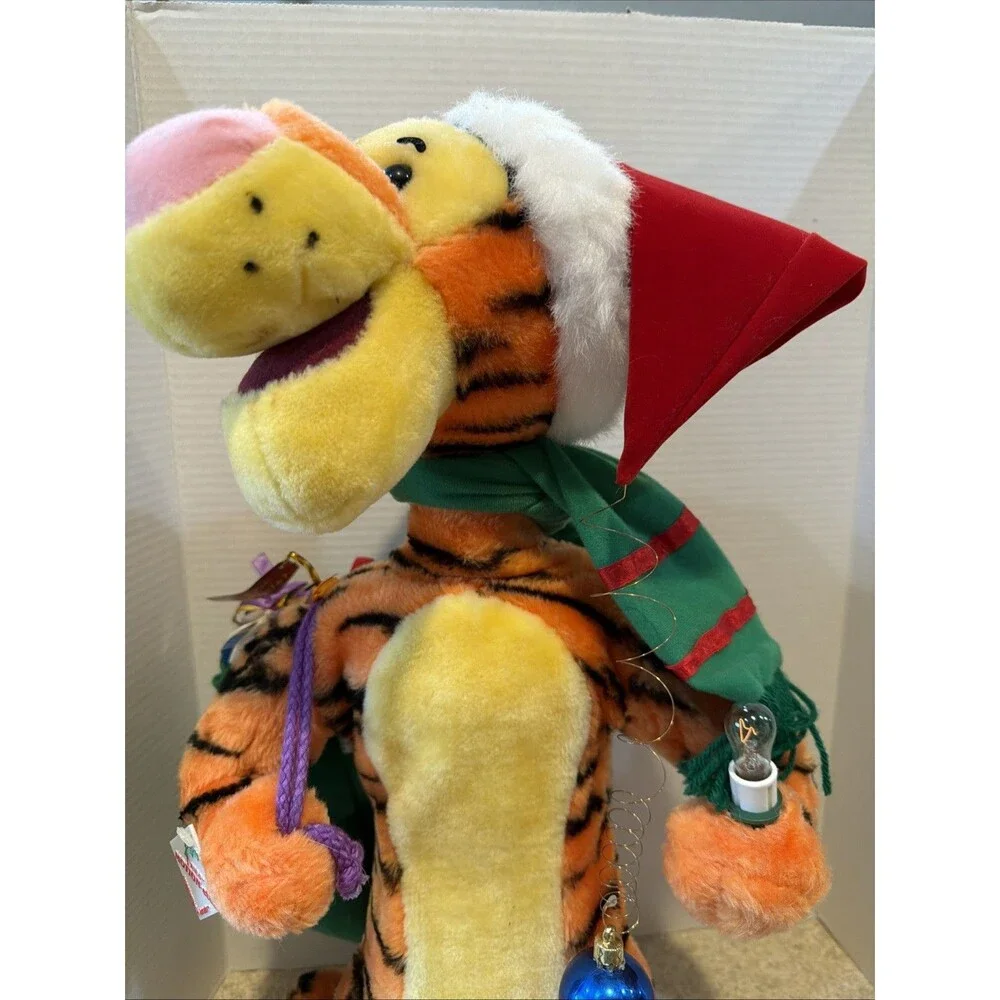 Vintage Telco Motionette Disney Tigger Christmas Figure - Light Works, Read